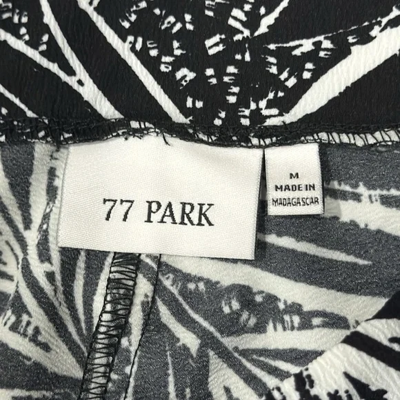 Women’s Tropical Wide Leg Palazzo Pant Size Medium Black White Leaf NWT - Picture 9 of 11